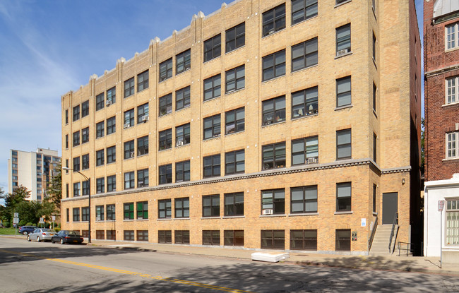 Linwood Manor in Buffalo, NY - Foto de edificio - Building Photo