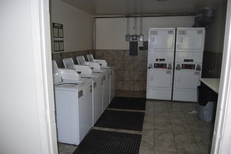 Westmont Apartments in San Leandro, CA - Foto de edificio - Interior Photo