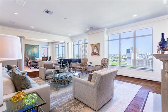 property at 2525 N Pearl St