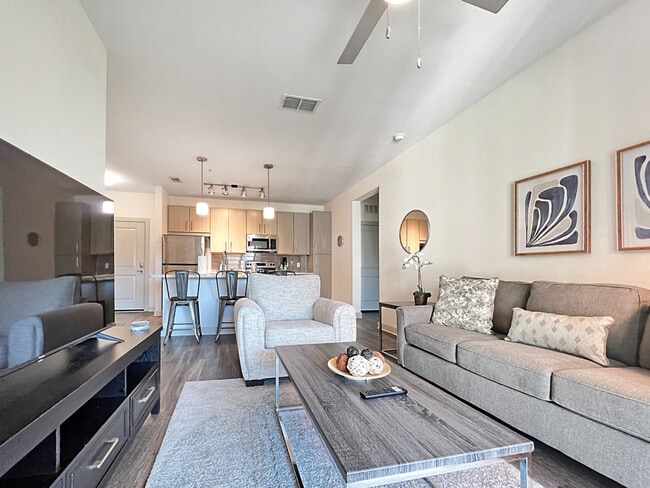 2615 N Grady Ave