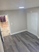 956 E 55th St, Unit 956 in Los Angeles, CA - Building Photo - Building Photo