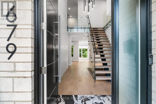 679 Broadview Ave in Ottawa, ON - Building Photo - Building Photo