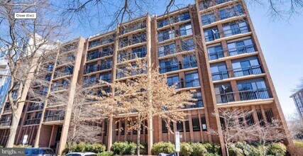 1001 26th St NW, Unit 705 in Washington, DC - Building Photo - Building Photo
