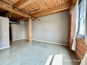 710 Broadway Blvd in Kansas City, MO - Building Photo - Building Photo