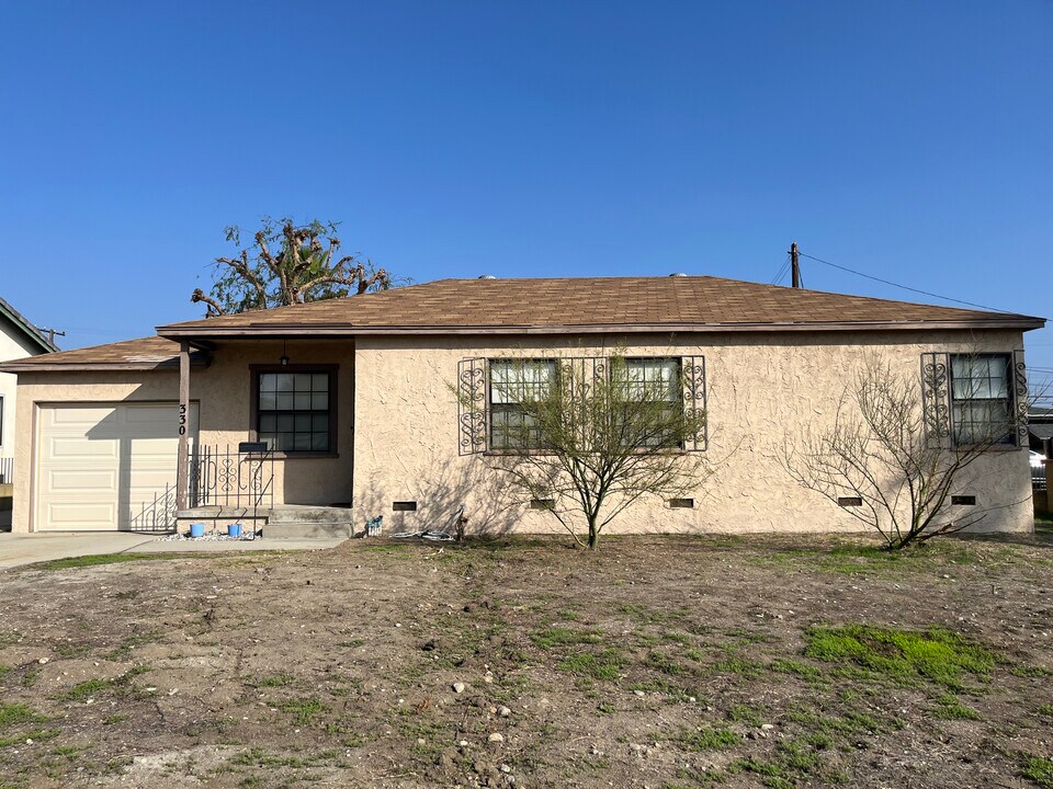 330 S Virginia Ave in Azusa, CA - Building Photo