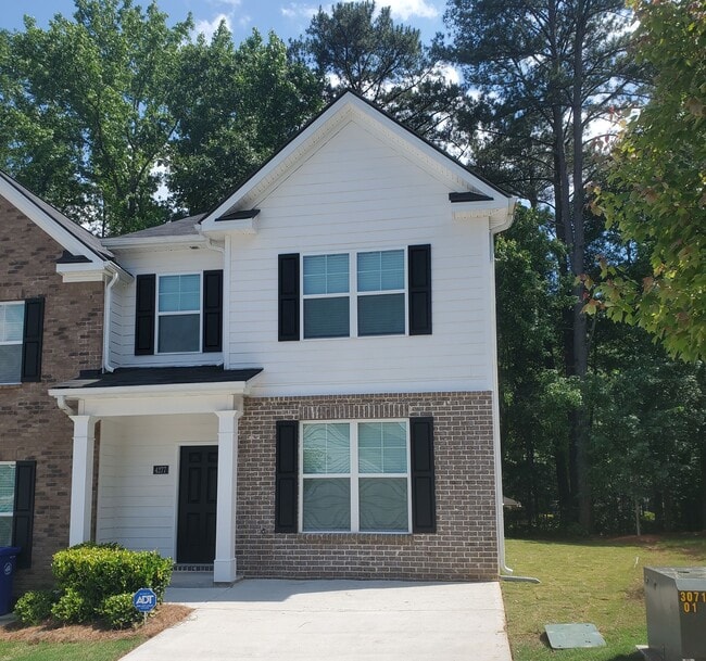 property at 4277 Arcadia Dr