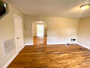 208 Algiers Dr in Sandston, VA - Building Photo - Building Photo