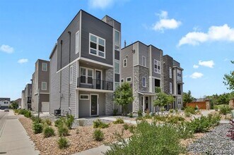20999 E Quincy Dr in Aurora, CO - Building Photo - Building Photo