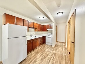 821 George St in Edgerton, WI - Foto de edificio - Building Photo