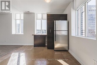 36 James St S in Hamilton, ON - Building Photo - Building Photo