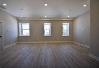 1030 N 48th St in Philadelphia, PA - Building Photo - Building Photo