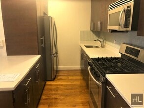 3030 Middletown Rd in Bronx, NY - Building Photo - Building Photo