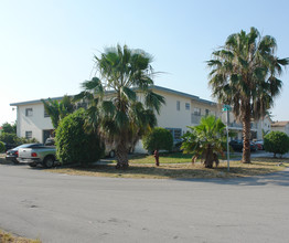 Mack Apartments in Fort Lauderdale, FL - Building Photo - Building Photo