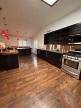 2826 S Avocado Ct in Visalia, CA - Building Photo - Building Photo