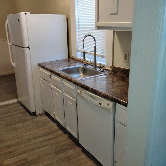 415 Smith St in Dayton, OH - Foto de edificio - Building Photo