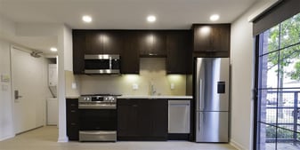 1901 Overland Ave in Los Angeles, CA - Building Photo