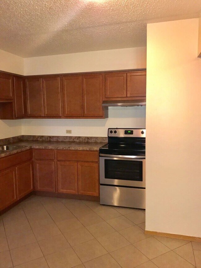 1820 N Delany Rd Rentals in Gurnee, IL