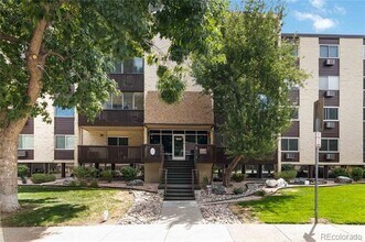6930 E Girard Ave in Denver, CO - Building Photo - Building Photo
