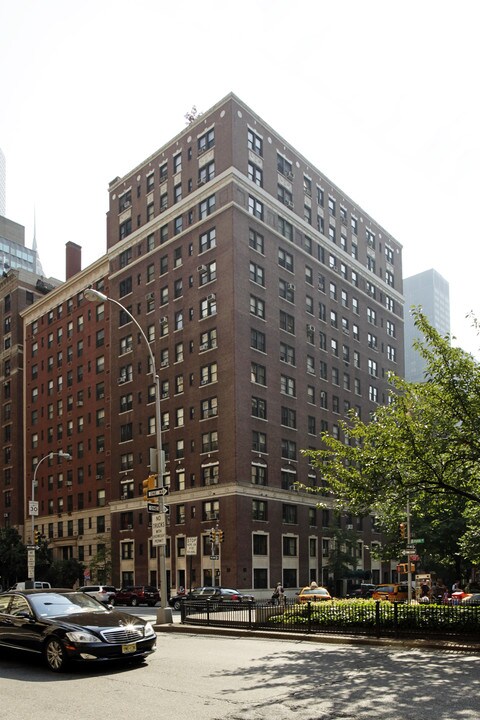 67 PARK AVE in New York, NY - Building Photo