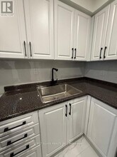 404 Queen St W in Toronto, ON - Building Photo - Building Photo