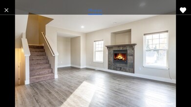 242 E Dowling Rd in Anchorage, AK - Building Photo - Building Photo
