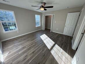 147 Waddell Cir in Oak Ridge, TN - Building Photo - Building Photo