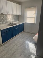 9262 Ward Ave in Detroit, MI - Building Photo - Building Photo