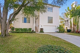 2904 N Shoreview Pl in Tampa, FL - Building Photo