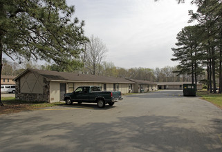 Cross Keys Apartments in Jacksonville, AR - Building Photo - Building Photo