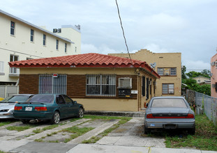 1035 NW 4th St in Miami, FL - Building Photo - Building Photo