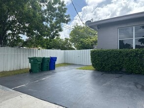 15 NW 31st Ave in Miami, FL - Building Photo - Building Photo