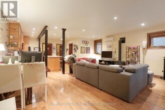 152 Hilton Ave in Toronto, ON - Building Photo - Building Photo