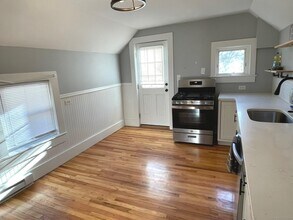 194 School St in Putnam, CT - Building Photo - Building Photo