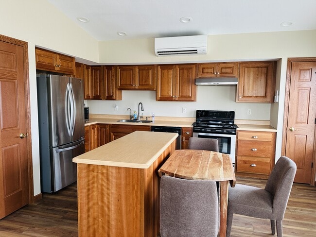 property at 8102 N Scheider Rd