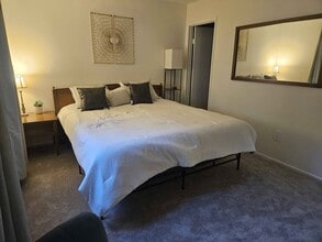 1811 E Grand Ave, Unit 87.5 in Escondido, CA - Foto de edificio - Building Photo