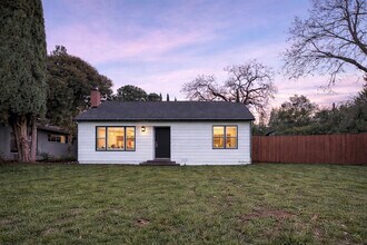 11750 Jones St in Auburn, CA - Building Photo - Building Photo