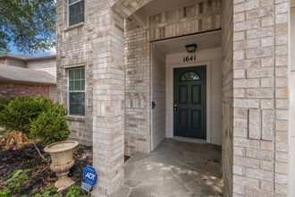 1641 Rolling Brook Ln in Schertz, TX - Foto de edificio - Building Photo