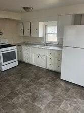 1536 N Viking Dr in Reedsburg, WI - Building Photo - Building Photo