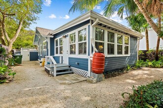 621 SW 14th Terrace in Fort Lauderdale, FL - Building Photo - Building Photo