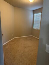 204 Wilderness Trail in Elgin, TX - Building Photo - Building Photo