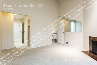 6 Lake Bellevue Dr in Bellevue, WA - Building Photo - Building Photo