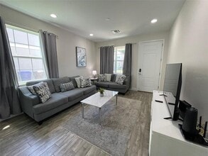 4449 Summer Flowers Pl in Kissimmee, FL - Building Photo - Building Photo