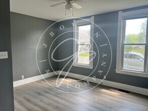 325 E Streicher St in Toledo, OH - Building Photo - Building Photo