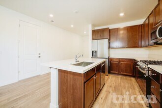 721 Fire Wheel Dr in Reno, NV - Building Photo - Building Photo