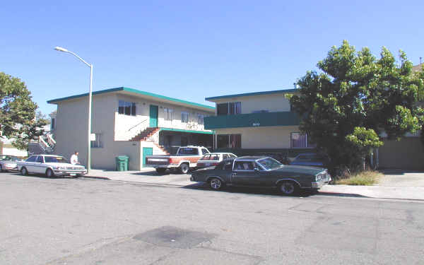 820-824 15th St in Oakland, CA - Foto de edificio - Building Photo