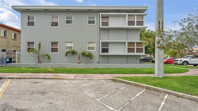 1905 Calais Dr in Miami Beach, FL - Building Photo - Building Photo