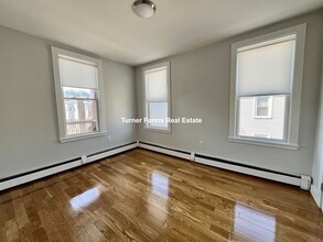 857 E 1st St, Unit 3 in Boston, MA - Building Photo - Building Photo