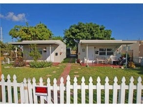 2133 Coolidge St in Hollywood, FL - Building Photo - Building Photo