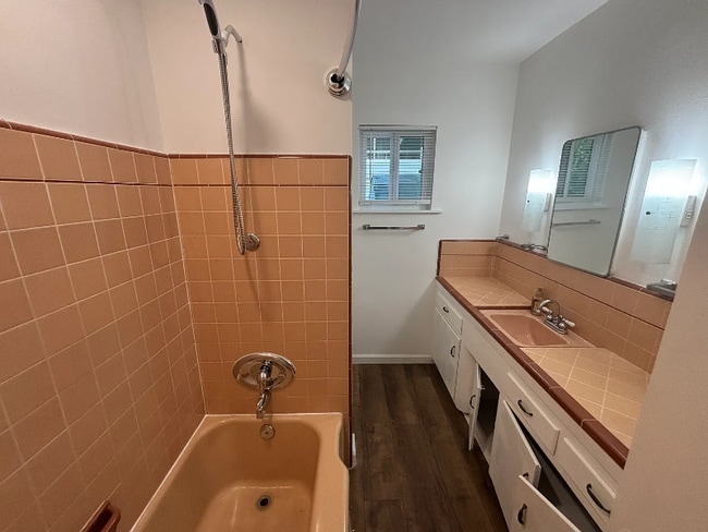 118 W 8th Ave in Escondido, CA - Building Photo - Building Photo