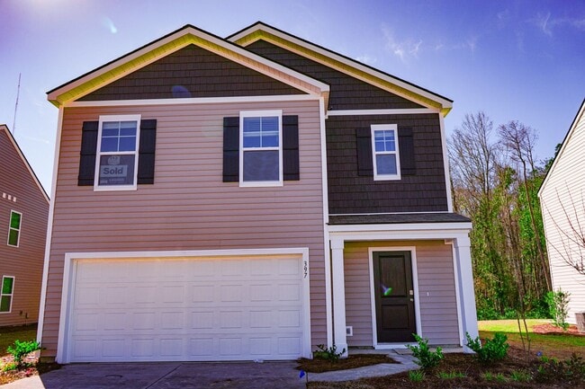 397 Coconut Dr in Bloomingdale, GA - Building Photo - Building Photo